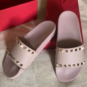 Valentino Rockstud Slide